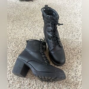 Zigi Soho Kourtlan Black Lace-Up Combat Heel Boots Sz 8